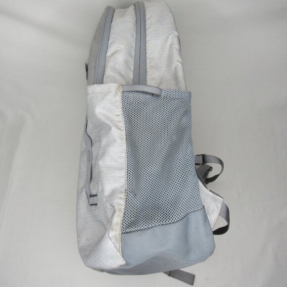 The North Face Vault Backpack Metallic Gray White Women\'s main image 4